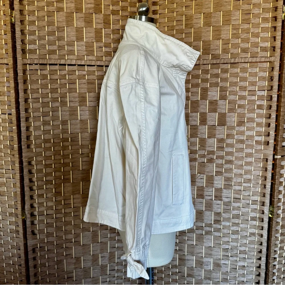 Women's Cream Button-Front Jacket - Picture 7 of 15